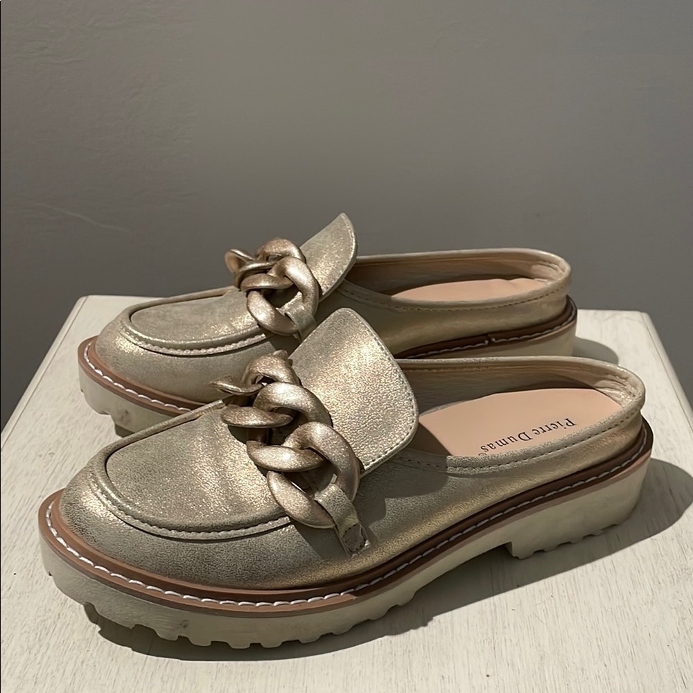 Pierre Dumas Gold Chain-Link Flats